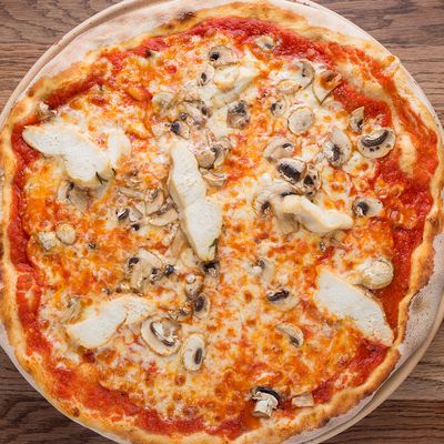 Mushroom Chicken Pizza