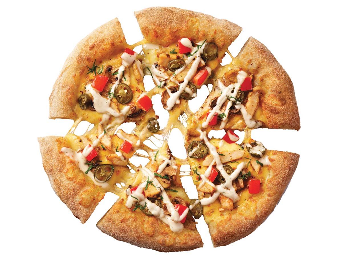 Cheesy chicken pizza