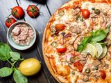 Tuna pizza