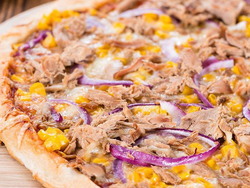 Tuna Pizza
