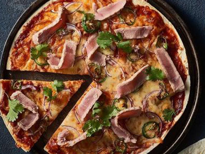 Tuna Chunks Italian Pizza