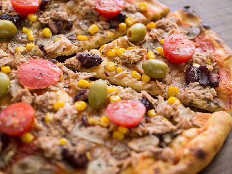 Tuna Pizza