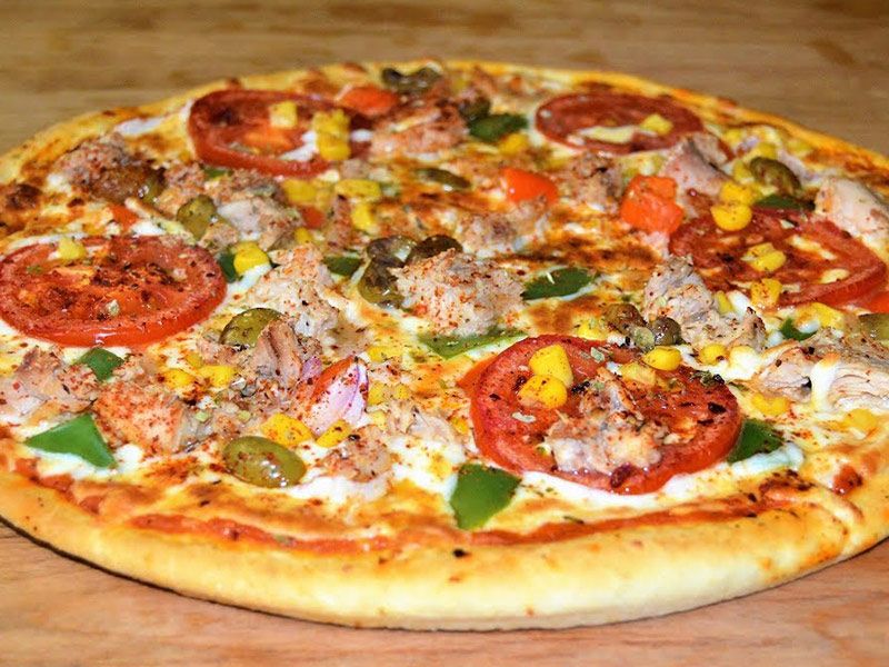 Tuna Oriental Pizza