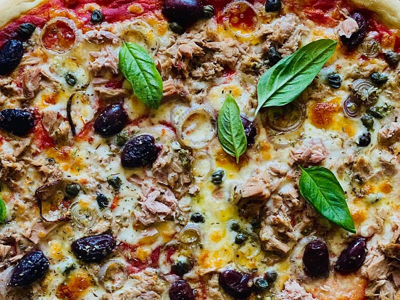 Tuna Pizza