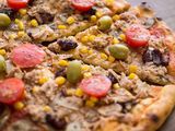 Tuna Chunks Pizza - Small