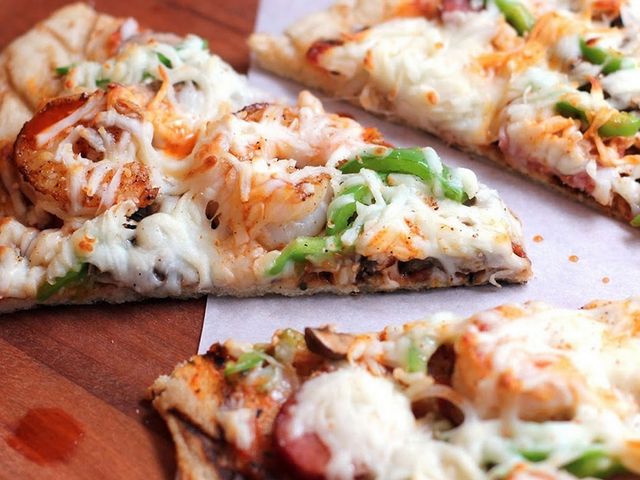 Italian shrimp pizza