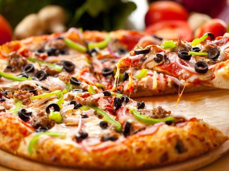 Vegetable pizza