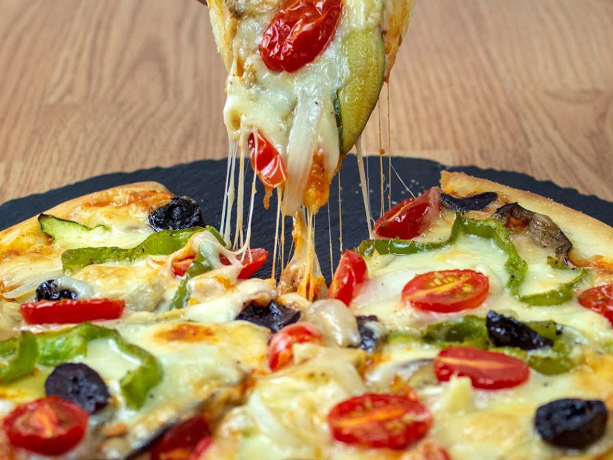Vegetable pizza