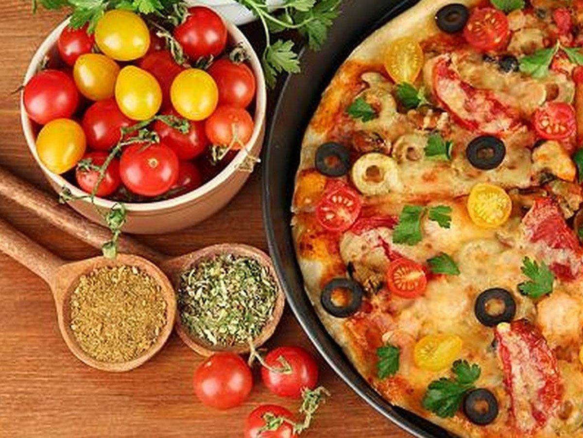 Vegetable pizza