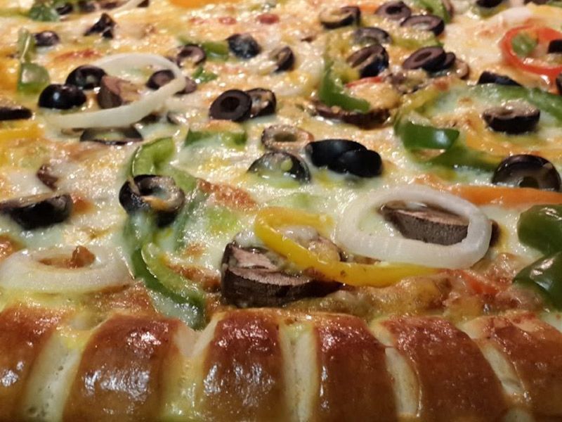 Four Seasons Pizza