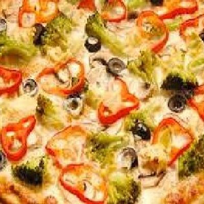 Vegetable pizza