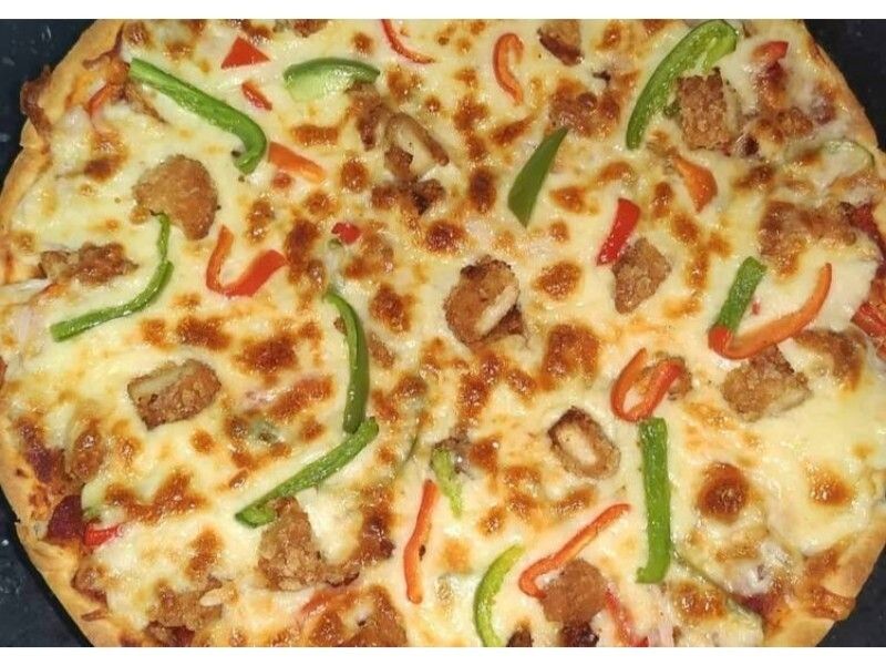 Diet Crispy Chicken Pizza