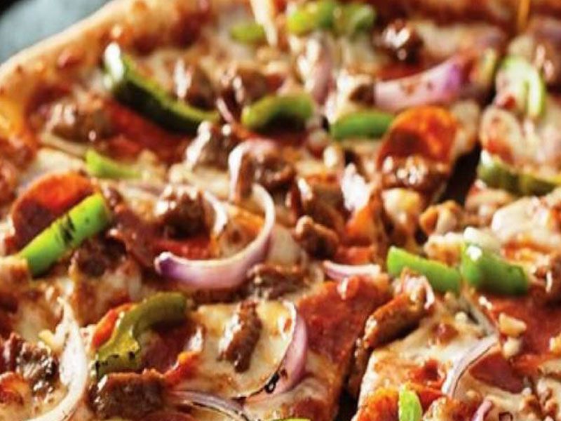 Pastrami Rustogin Pizza