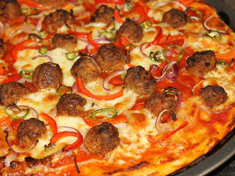 Medium Baba Abdo Oriental Sausage Pizza