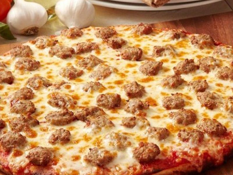 Baladi Oriental Sausage Oriental Pizza
