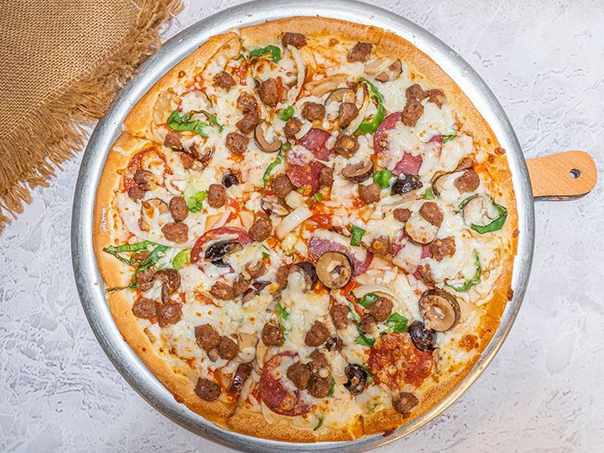 Eastern Kiri Sausage Pizza