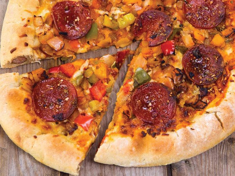 Salami Pizza