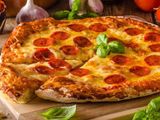 Salami Pizza