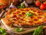 Salami Pizza
