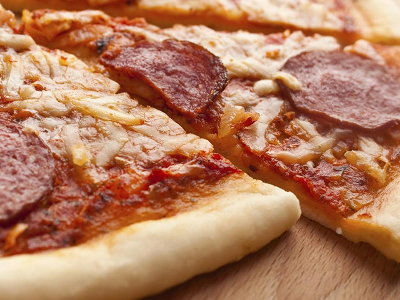 Salami Pizza