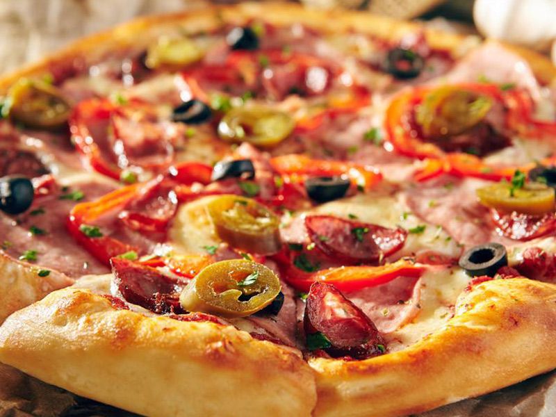 Salami Oriental Pizza
