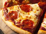 Salami Pizza
