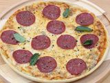 Salami Pizza