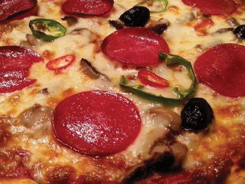 Salami Pizza
