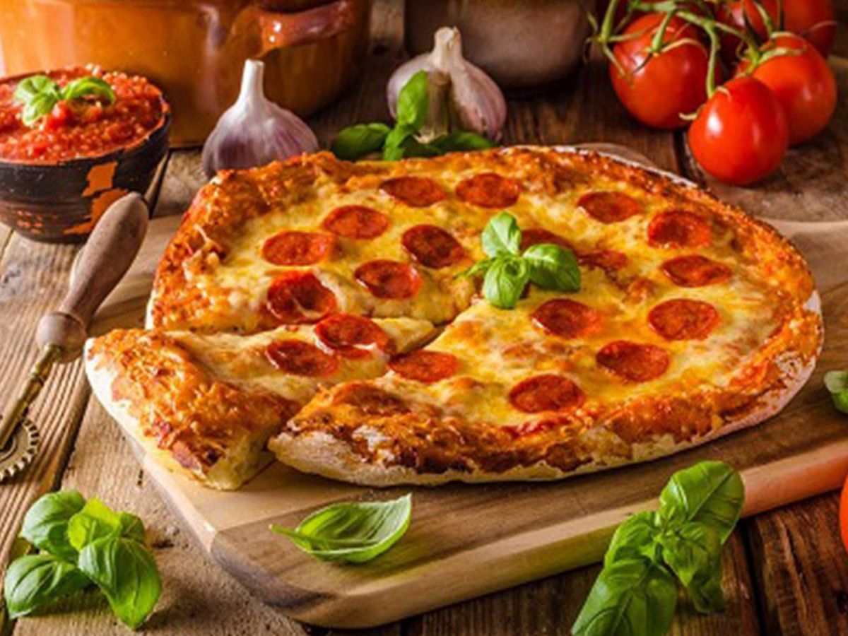 Small Salami Pizza