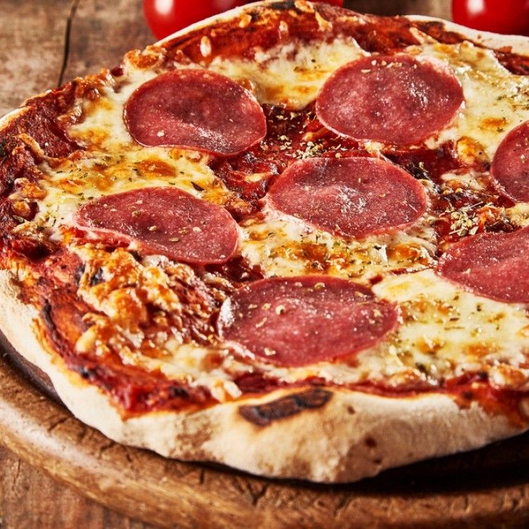 Salami Pizza