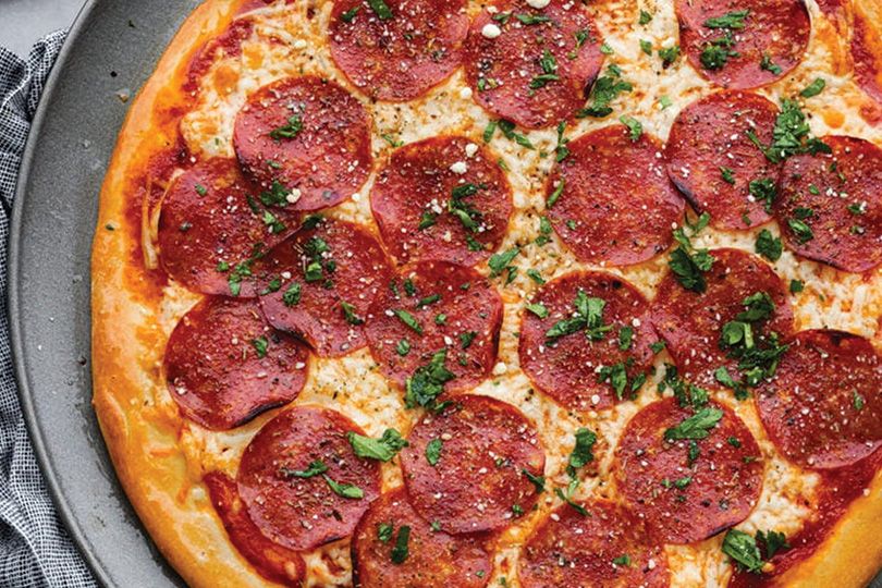 Salami Pizza