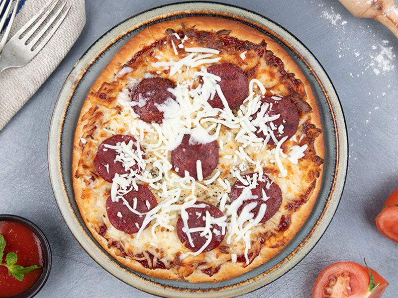 Salami Pizza