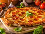 Salami Pizza