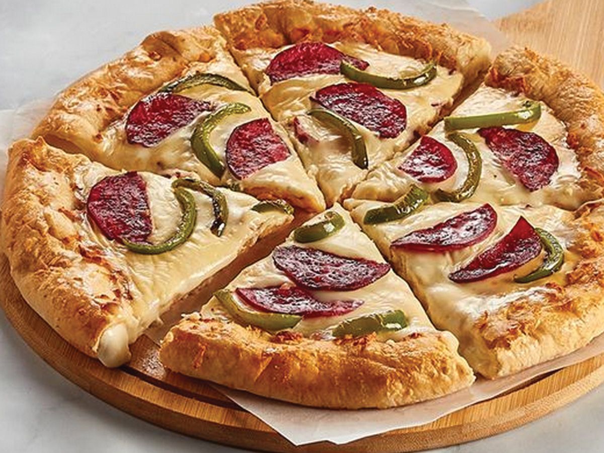 Salami Pizza