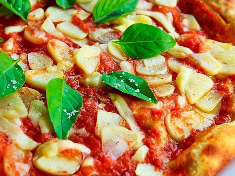 Italian Super Zawaqa Pizza