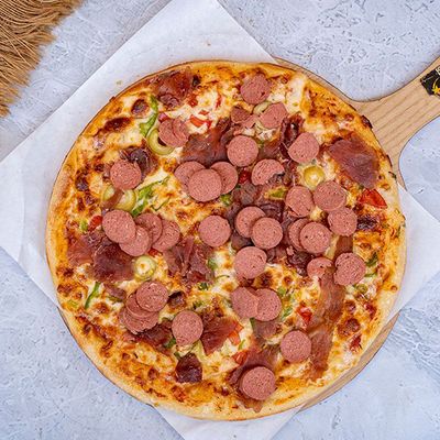 Italian Hot Dog pizza