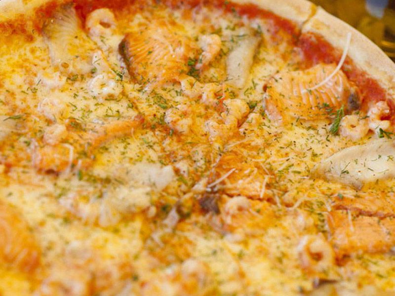 Seafood Pizza