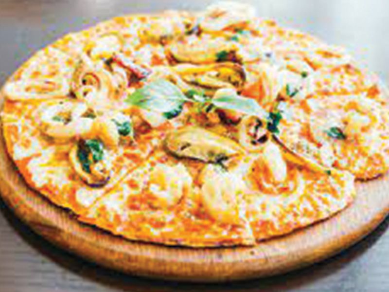 Seafood Pizza