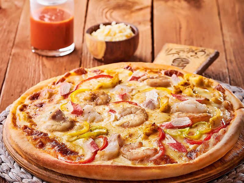 Seafood Pizza