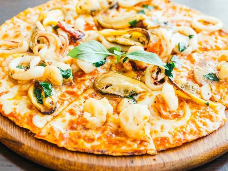 Seafood Pizza
