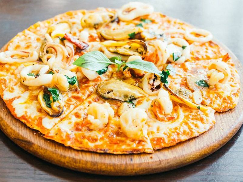 Seafood Pizza