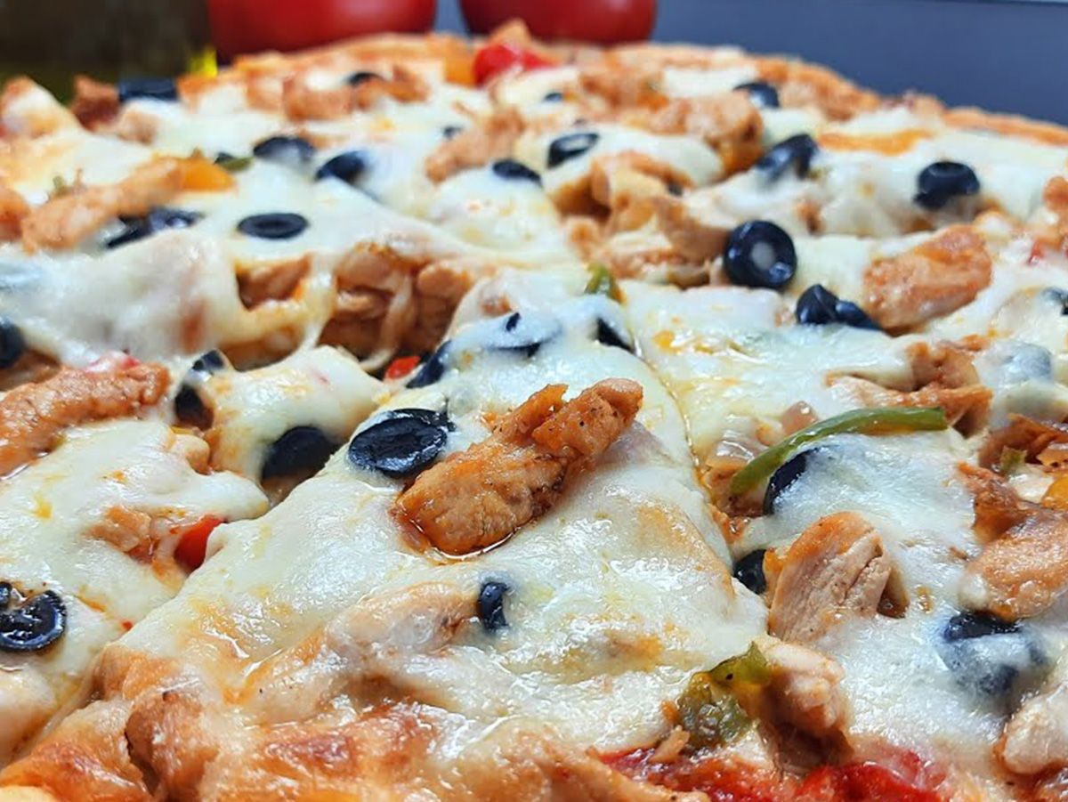 Chicken Shawerma Italian Pizza