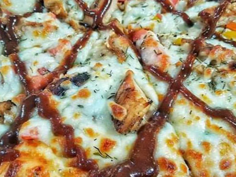 Bbq Chicken Shawerma Oriental Pizza