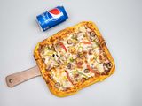 Pastrami Oriental Pizza