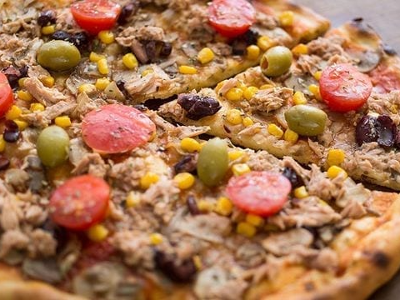 Tuna Oriental Pizza