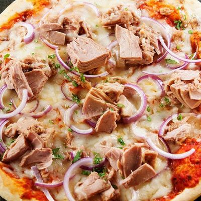 Oriental Tuna Pizza Slices
