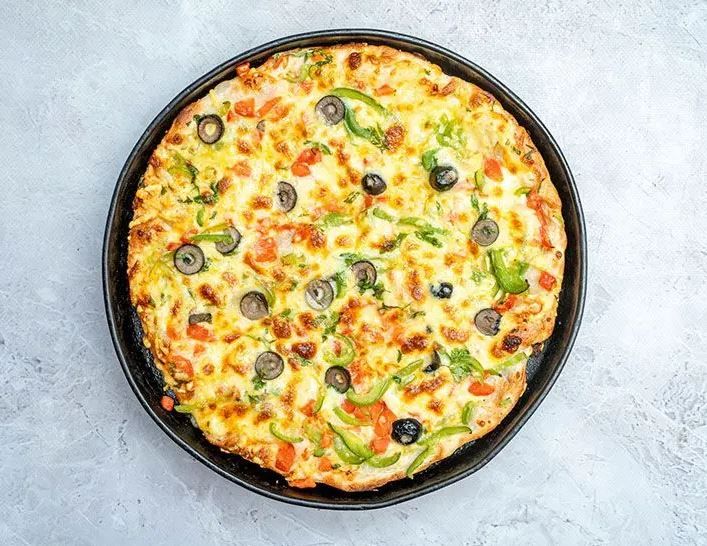 Oriental mixed meats pizza