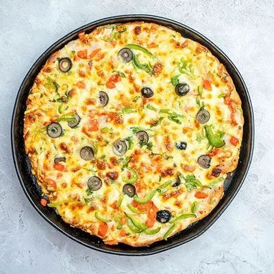 Oriental mixed meats pizza
