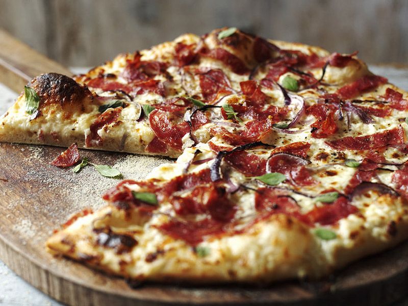Mix Meat Oriental Pizza