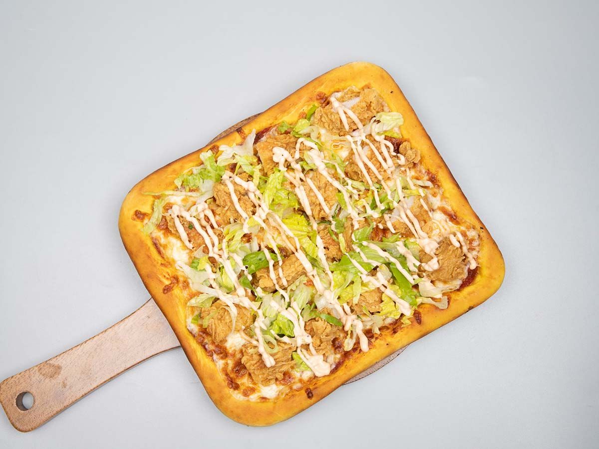 Mix Cheese Oriental Pizza